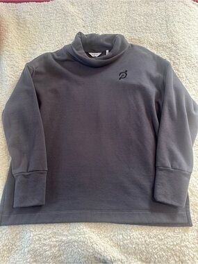 Peloton Charcoal Gray Funnel Neck Fleece Top